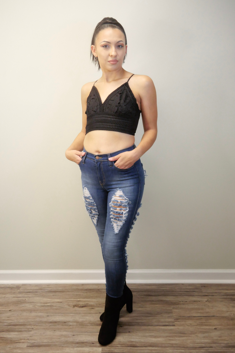 Lacie Halter Crop Top (Black)